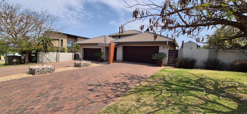 To Let 4 Bedroom Property for Rent in Midstream Hill Gauteng