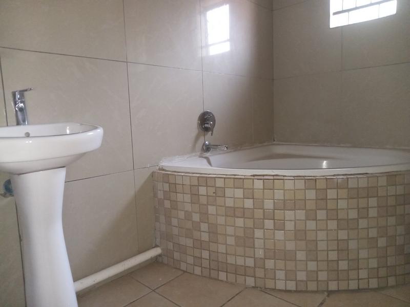 3 Bedroom Property for Sale in Greenhills Gauteng