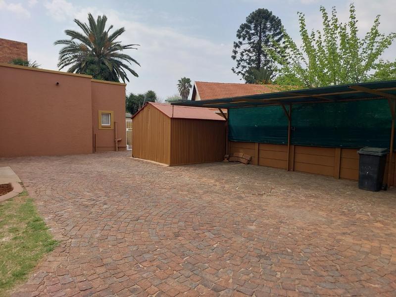 4 Bedroom Property for Sale in Dalpark Proper Gauteng