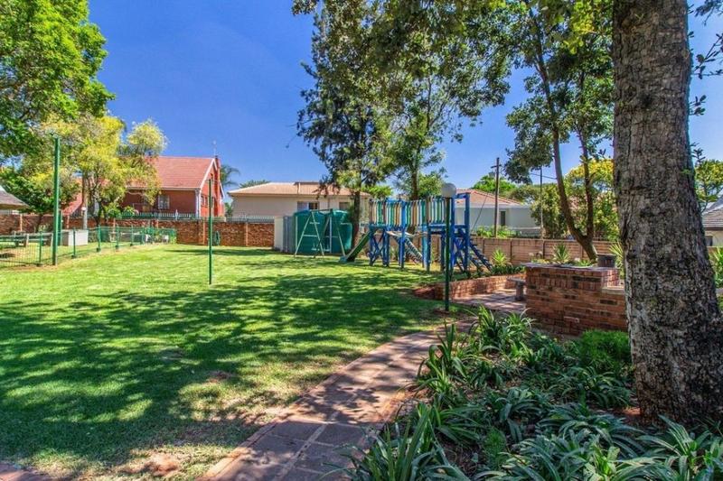 2 Bedroom Property for Sale in Bedfordview Gauteng