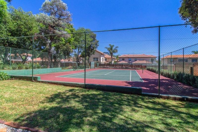 2 Bedroom Property for Sale in Bedfordview Gauteng