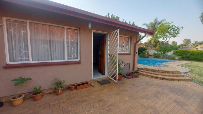 4 Bedroom Property for Sale in Freeway Park Gauteng