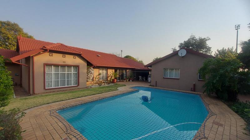 4 Bedroom Property for Sale in Freeway Park Gauteng