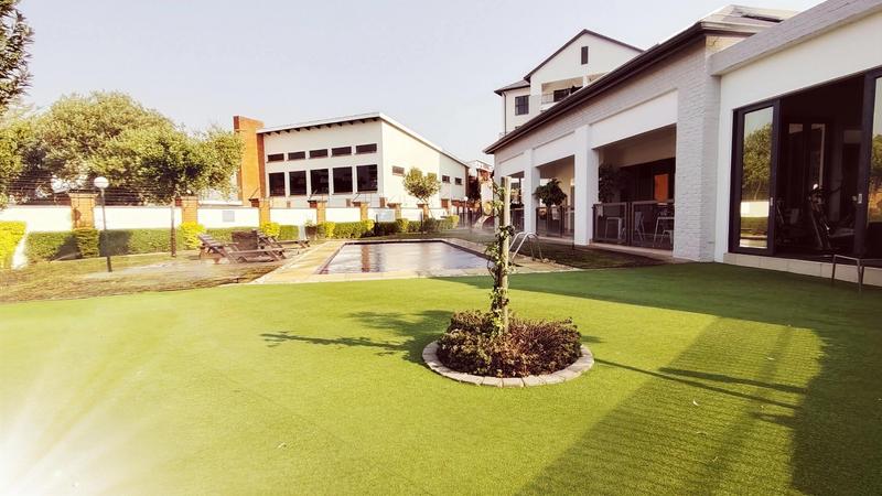 To Let 1 Bedroom Property for Rent in Greenstone Hill Gauteng