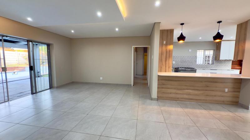 To Let 4 Bedroom Property for Rent in Kensington B Gauteng