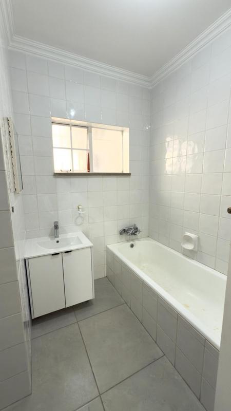 To Let 4 Bedroom Property for Rent in Kensington B Gauteng