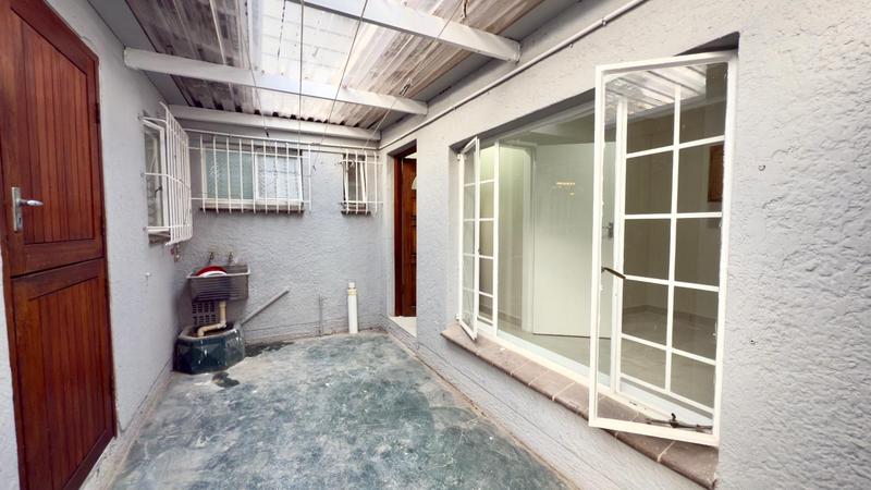 To Let 4 Bedroom Property for Rent in Kensington B Gauteng