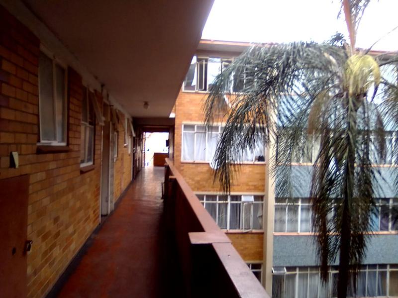 2 Bedroom Property for Sale in Sunnyside Gauteng