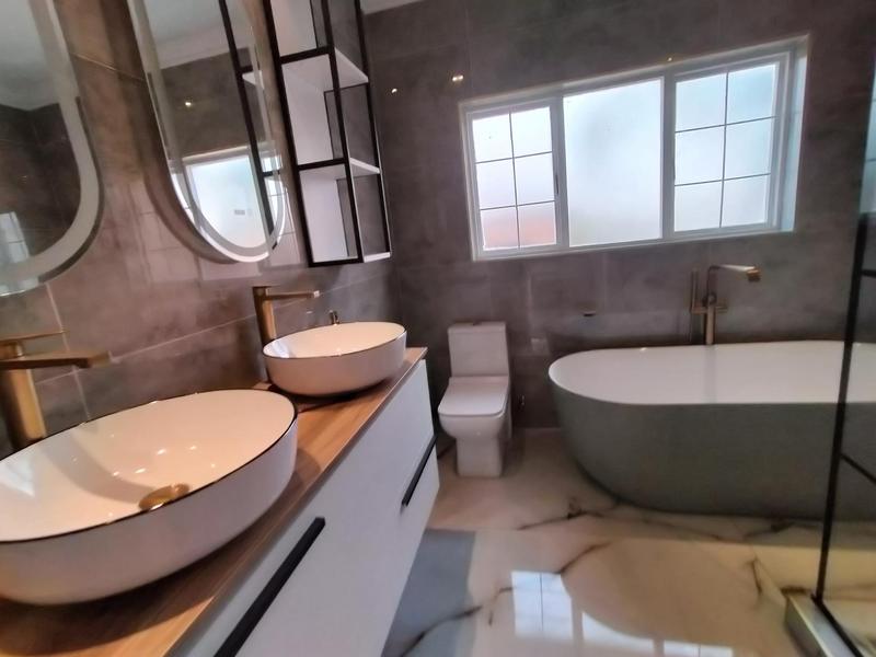 4 Bedroom Property for Sale in Amberfield Ridge Gauteng