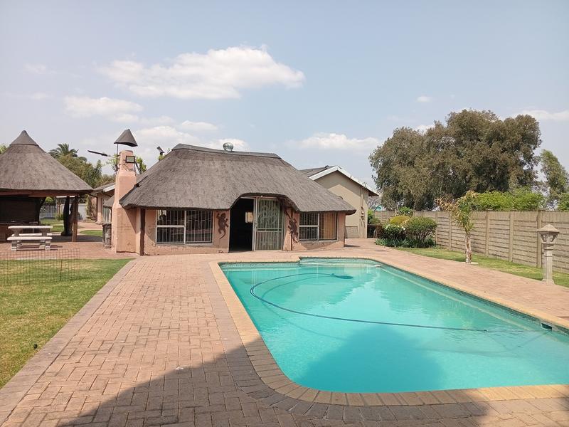 3 Bedroom Property for Sale in Vanderbijlpark SW 5 Gauteng