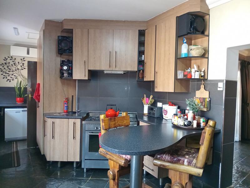 3 Bedroom Property for Sale in Vanderbijlpark SW 5 Gauteng