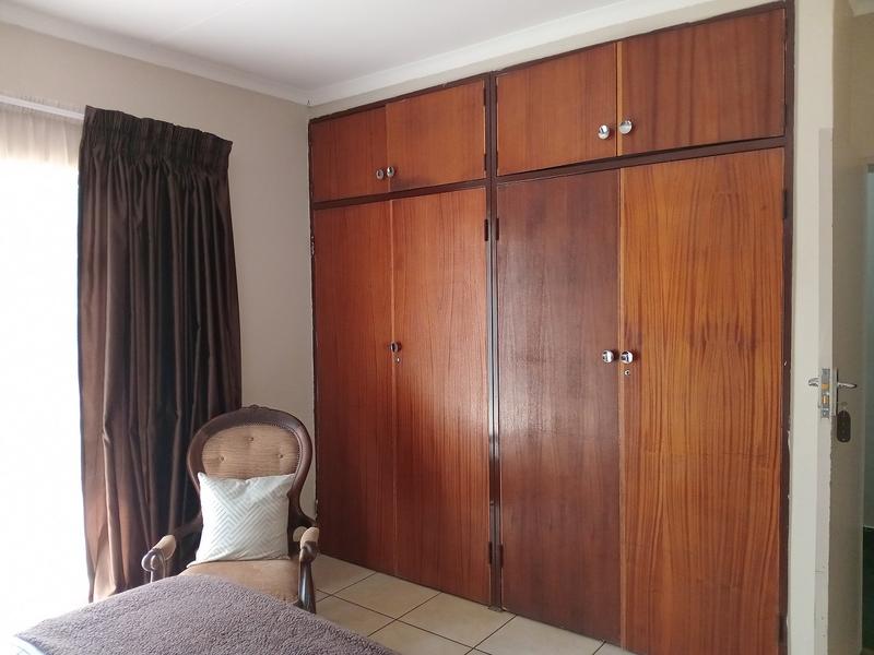 3 Bedroom Property for Sale in Vanderbijlpark SW 5 Gauteng