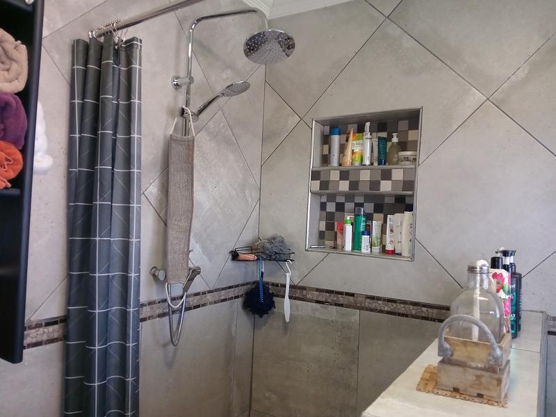 3 Bedroom Property for Sale in Vanderbijlpark SW 5 Gauteng