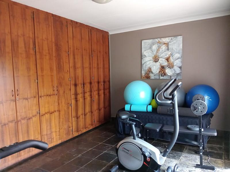 3 Bedroom Property for Sale in Vanderbijlpark SW 5 Gauteng