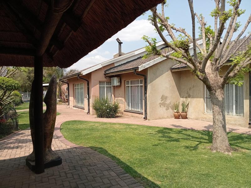 3 Bedroom Property for Sale in Vanderbijlpark SW 5 Gauteng