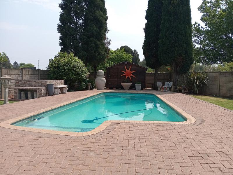 3 Bedroom Property for Sale in Vanderbijlpark SW 5 Gauteng