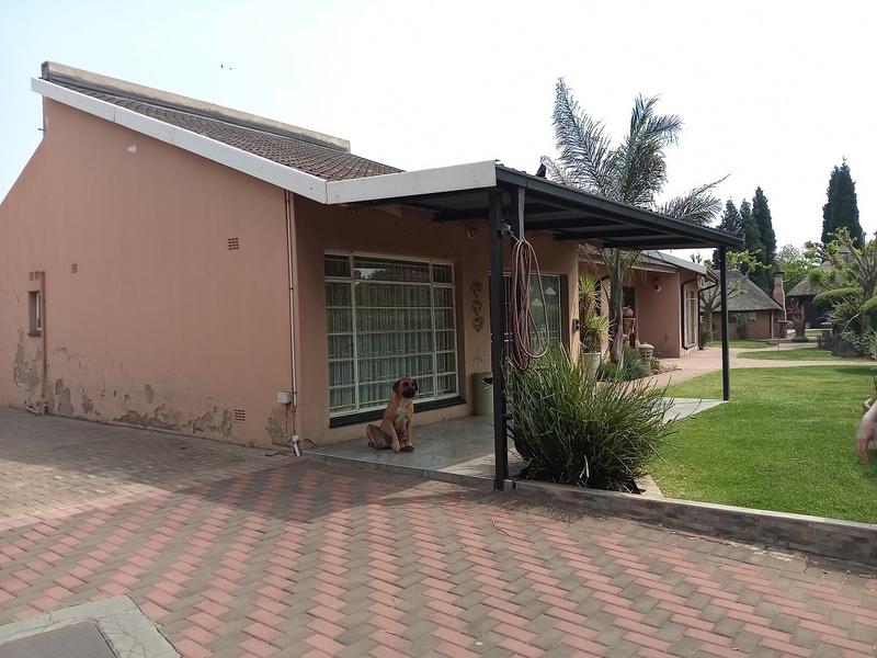 3 Bedroom Property for Sale in Vanderbijlpark SW 5 Gauteng