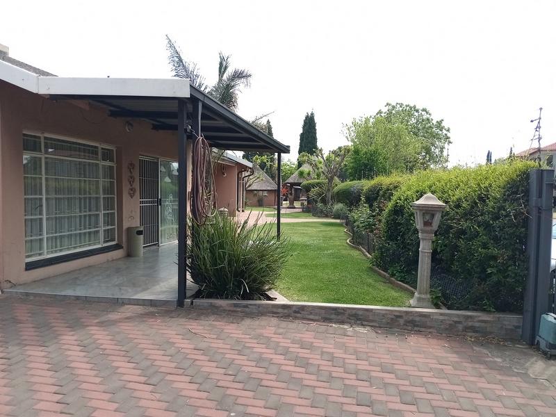 3 Bedroom Property for Sale in Vanderbijlpark SW 5 Gauteng