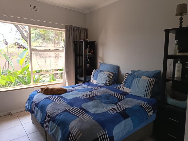 6 Bedroom Property for Sale in Brackenhurst Gauteng