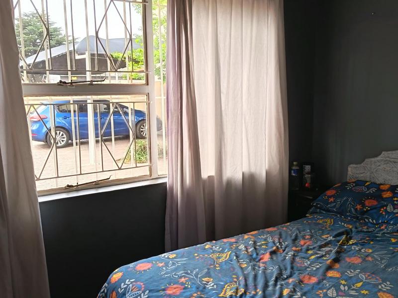 6 Bedroom Property for Sale in Brackenhurst Gauteng