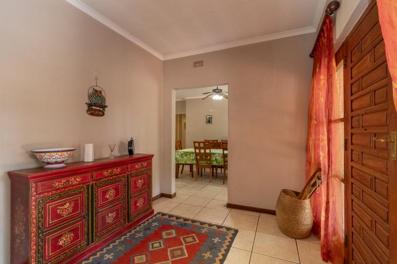 6 Bedroom Property for Sale in Brackenhurst Gauteng