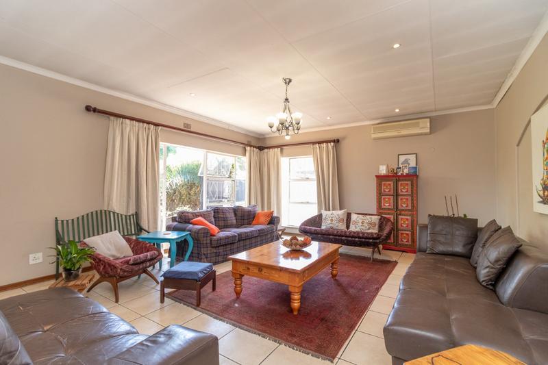 6 Bedroom Property for Sale in Brackenhurst Gauteng