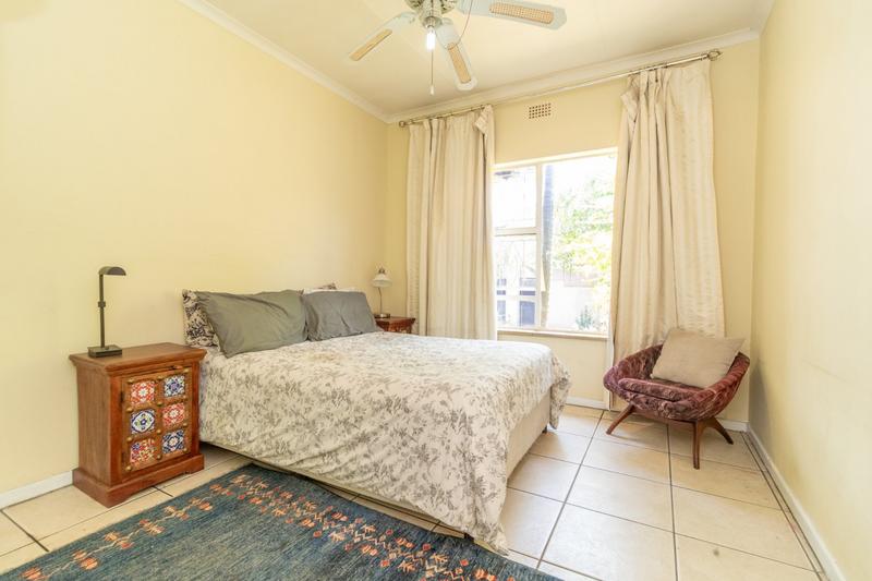 6 Bedroom Property for Sale in Brackenhurst Gauteng