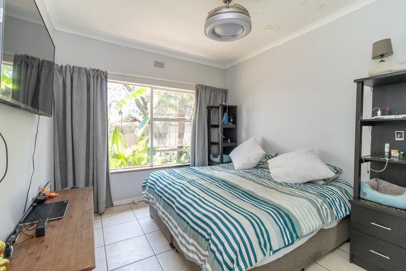 6 Bedroom Property for Sale in Brackenhurst Gauteng