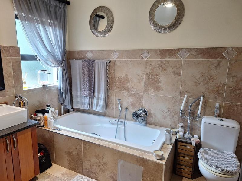 To Let 3 Bedroom Property for Rent in Moreleta Park Gauteng