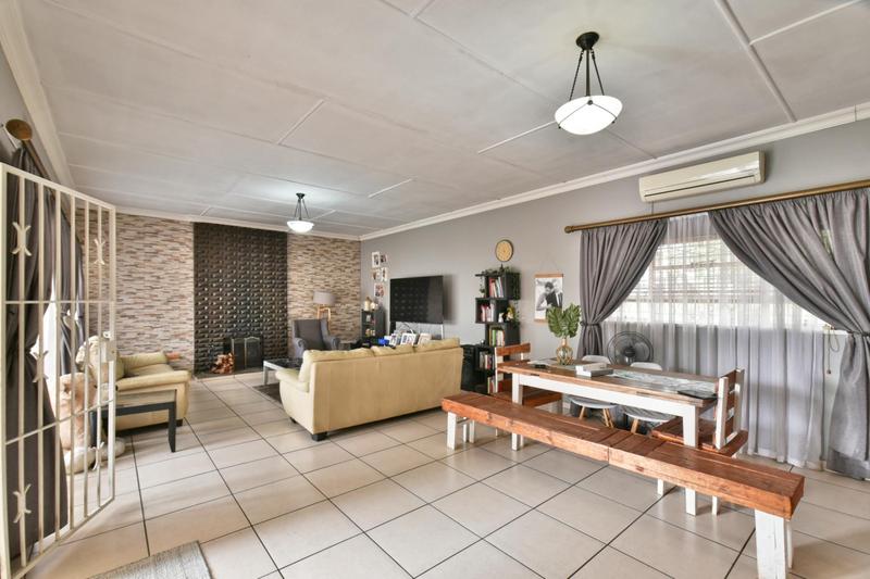 3 Bedroom Property for Sale in South Crest Gauteng