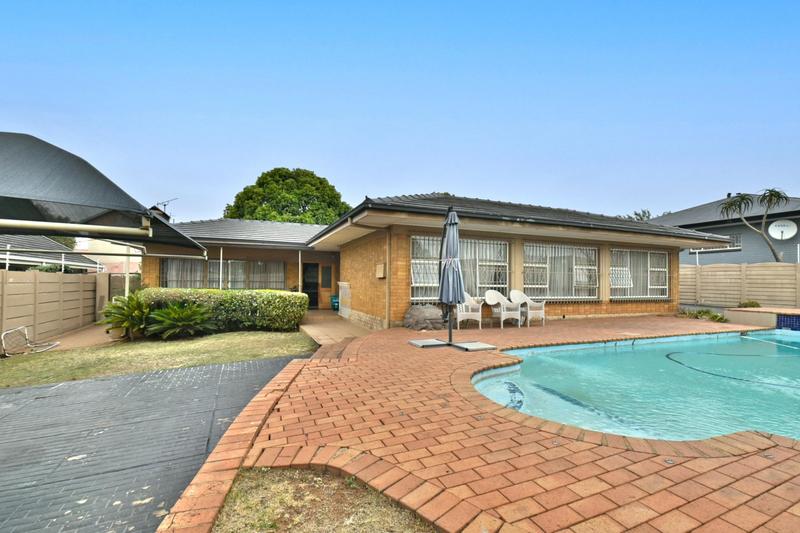 3 Bedroom Property for Sale in South Crest Gauteng