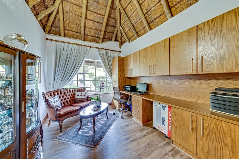 4 Bedroom Property for Sale in Roodekrans Gauteng