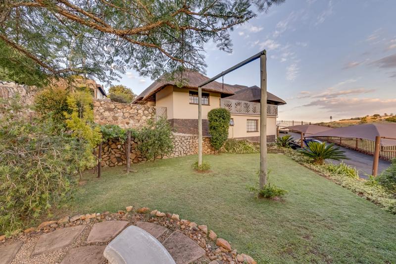 4 Bedroom Property for Sale in Roodekrans Gauteng