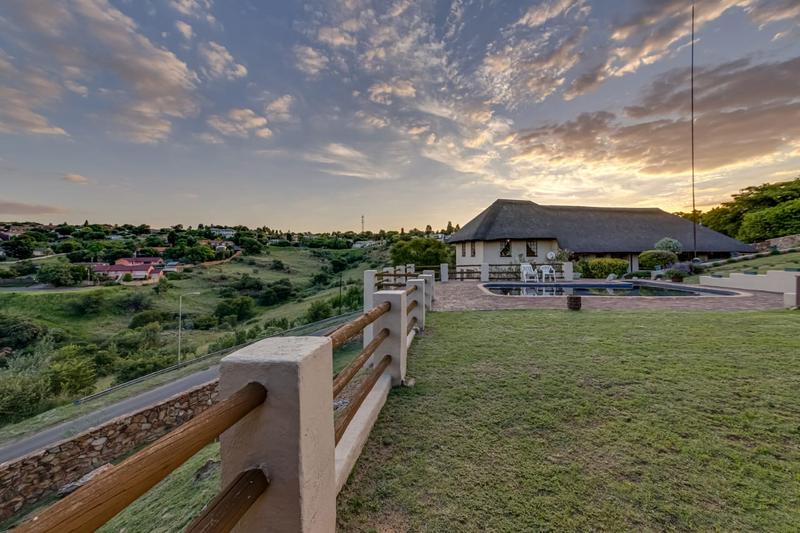 4 Bedroom Property for Sale in Roodekrans Gauteng