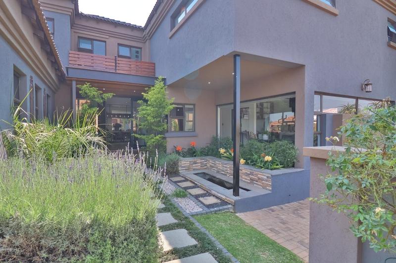 5 Bedroom Property for Sale in Midstream Estate Gauteng