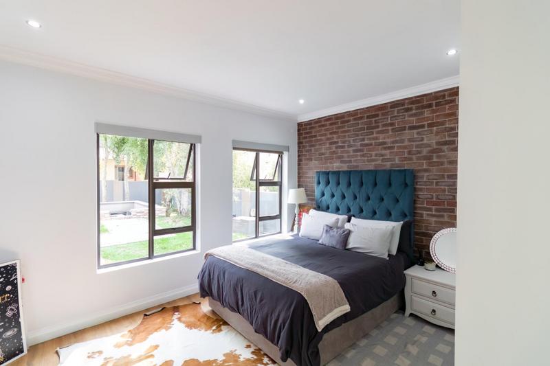 5 Bedroom Property for Sale in Midstream Estate Gauteng