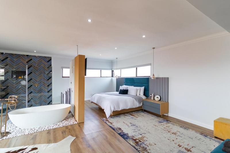 5 Bedroom Property for Sale in Midstream Estate Gauteng