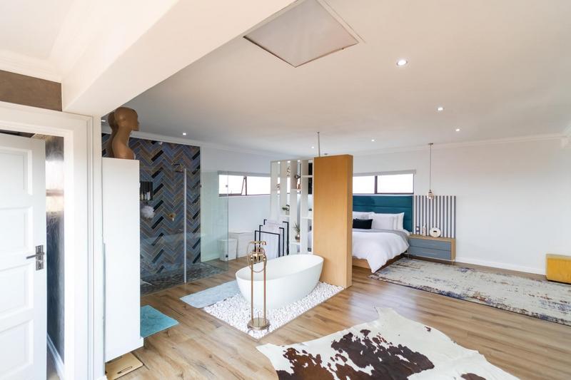 5 Bedroom Property for Sale in Midstream Estate Gauteng
