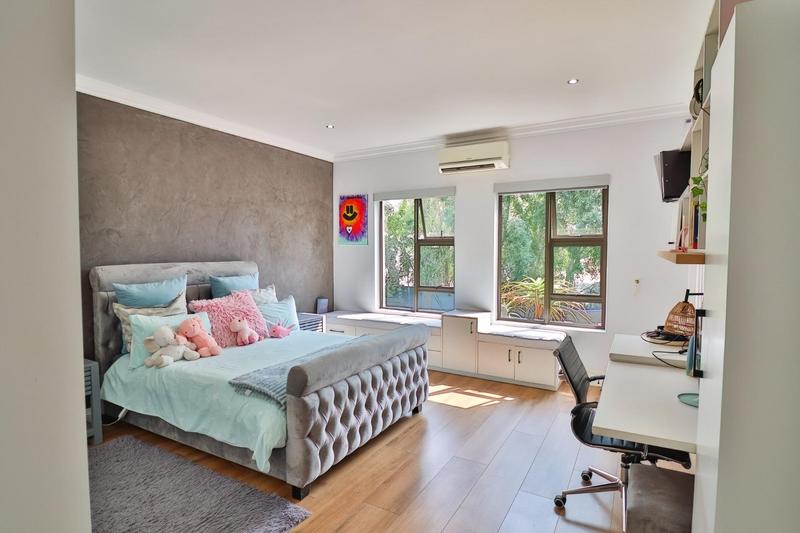 5 Bedroom Property for Sale in Midstream Estate Gauteng