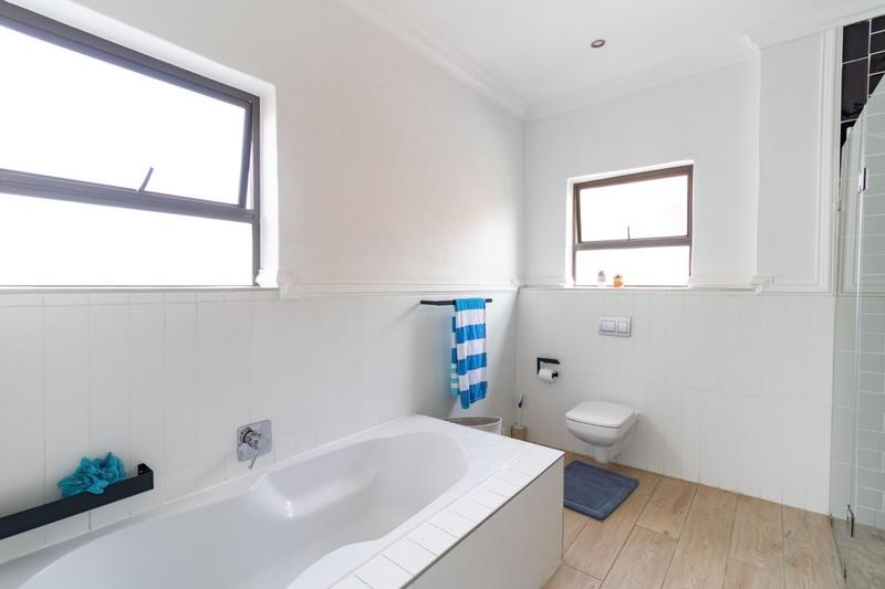 5 Bedroom Property for Sale in Midstream Estate Gauteng