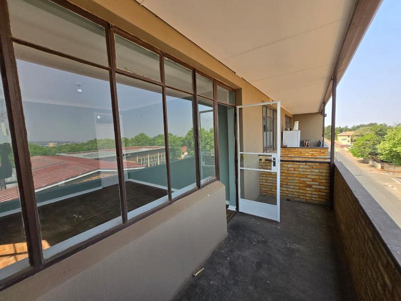 To Let 1 Bedroom Property for Rent in Jeppestown Gauteng