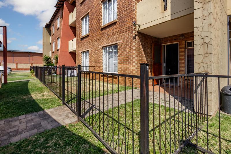 2 Bedroom Property for Sale in Comet Gauteng