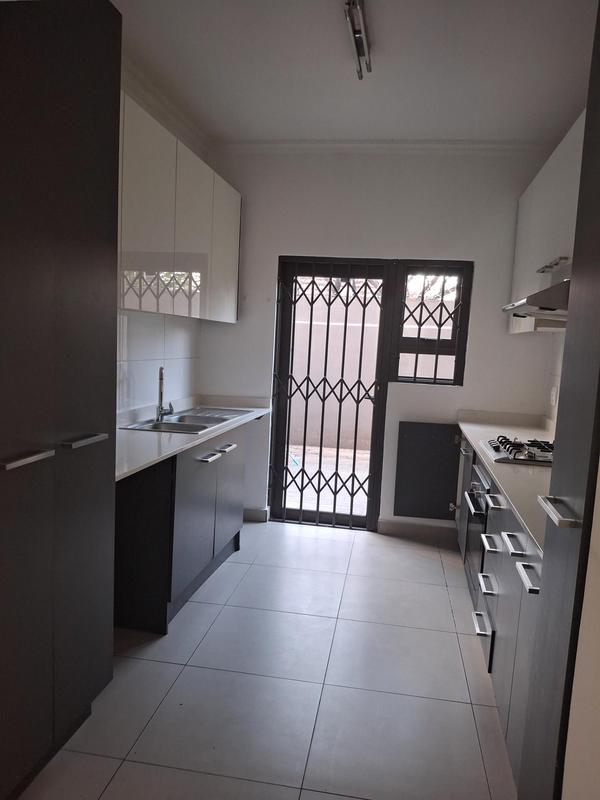 To Let 4 Bedroom Property for Rent in Greenside Gauteng