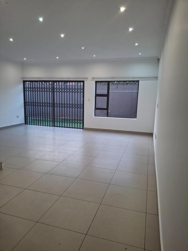 To Let 4 Bedroom Property for Rent in Greenside Gauteng