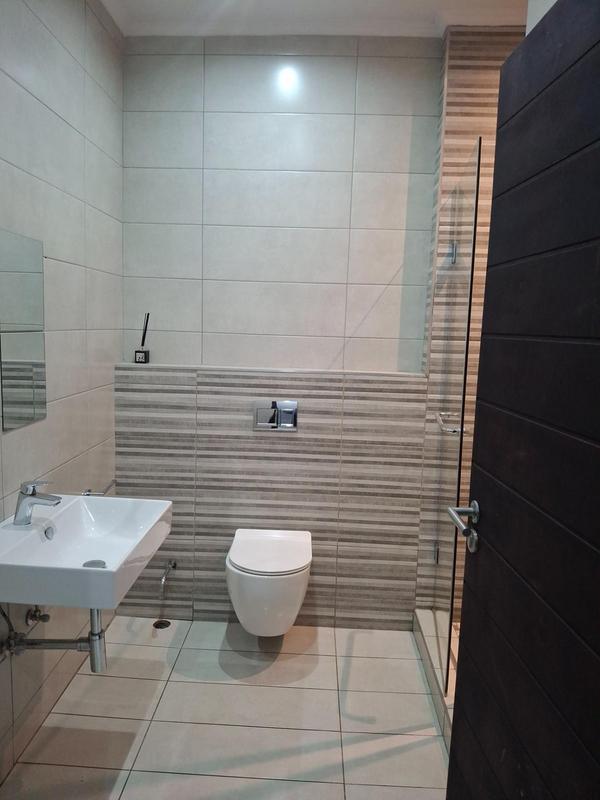 To Let 4 Bedroom Property for Rent in Greenside Gauteng