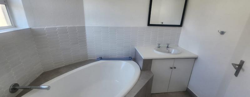 2 Bedroom Property for Sale in Bedford Gardens Gauteng