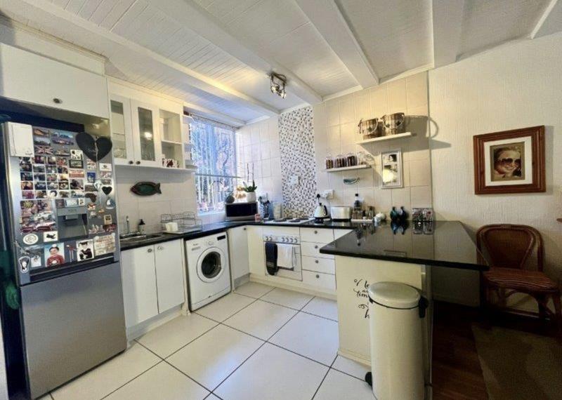 2 Bedroom Property for Sale in Linmeyer Gauteng