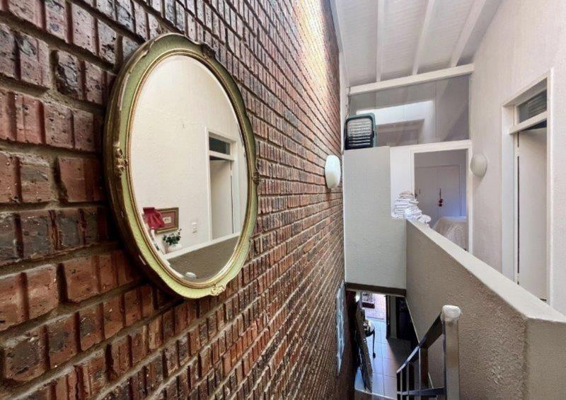 2 Bedroom Property for Sale in Linmeyer Gauteng