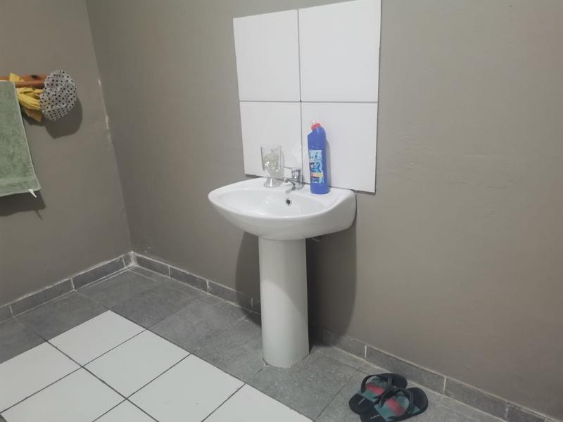To Let 1 Bedroom Property for Rent in Kempton Park Gauteng