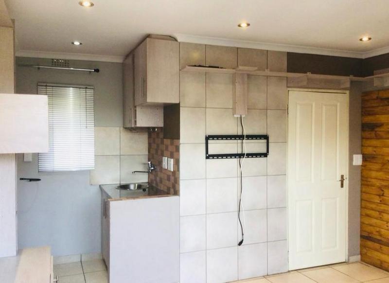 1 Bedroom Property for Sale in Kensington Gauteng